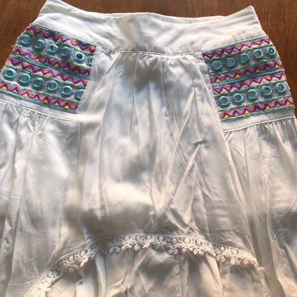 Solitaire Hi/Lo Skirt - Picture 1 of 6